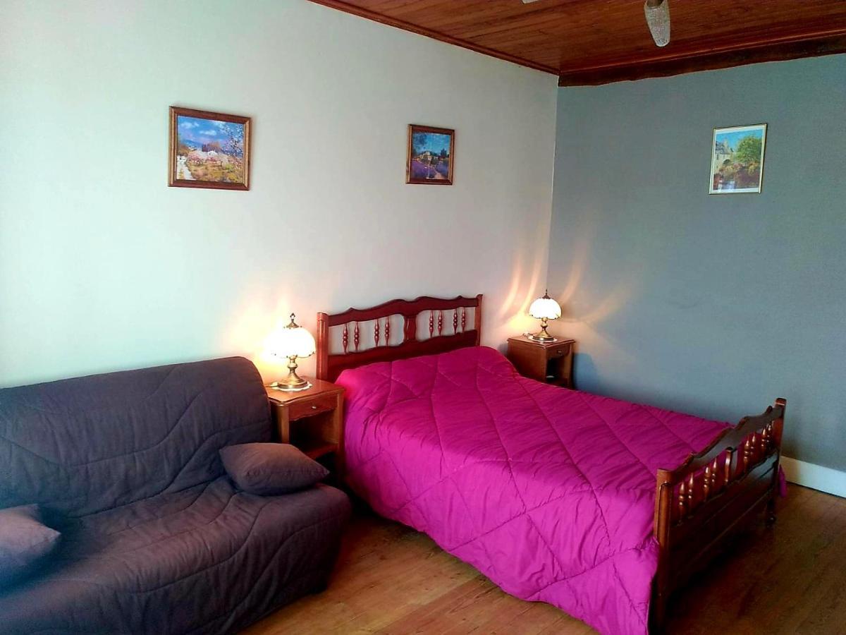 Maison Confortable Avec Vue Sur La Montagne A Charix Ngoại thất bức ảnh